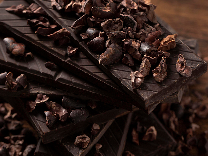 Dark chocolate with nuts, a perfect combination for heart health.