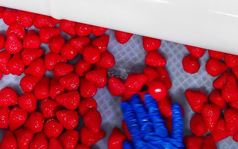 Large-scale mass production can flexibly meet the needs of different customers and provide comprehensive services such as packaging design and formula adjustment.