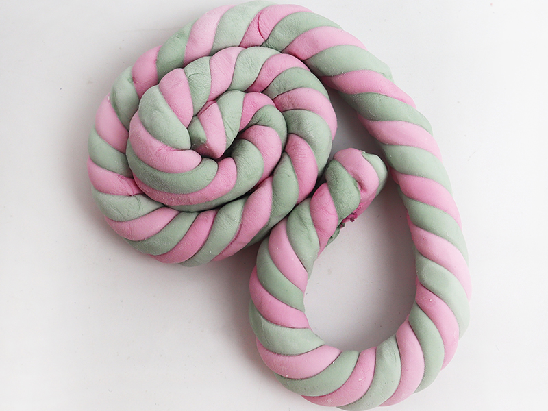 Bulk marshmallow supplier packaging extruded marshmallow pieces for export distribution