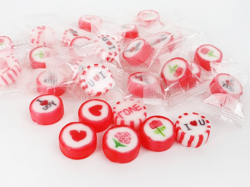 Our core advantage is that as a Chinese holiday candy manufacturer, we provide custom and wholesale services for all kinds of holiday candies to candy buyers from all over the world.